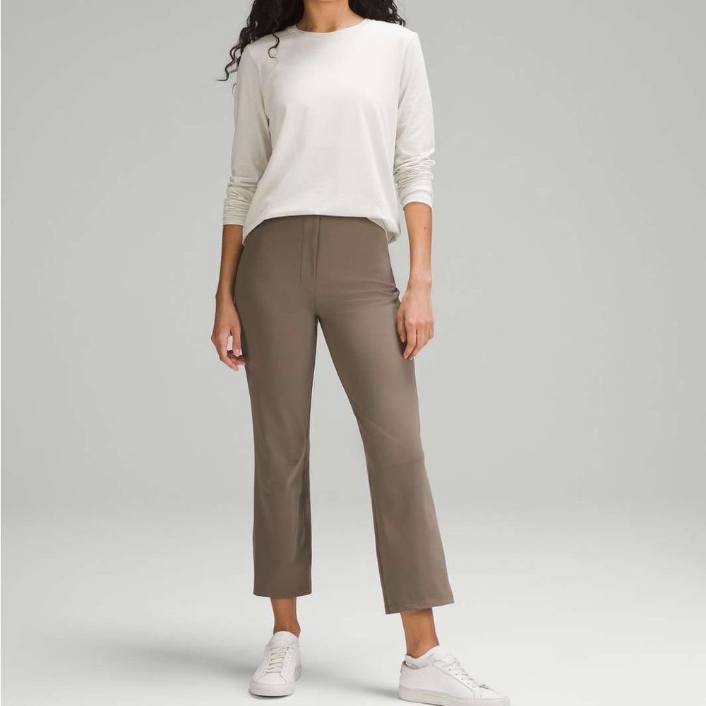 Lululemon Smooth Fit High Rise Pull On Crop Trousers, Sz 2
